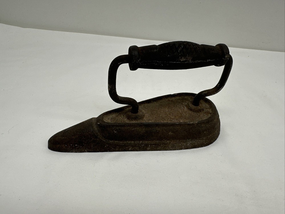 Antique Cast Iron sad Iron Collar Sleeve hammered handle