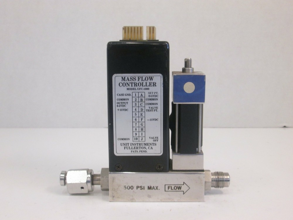 Unit UFC-1000, MFC, Mass Flow Controller, N2/H2, 500 SCCM, Used