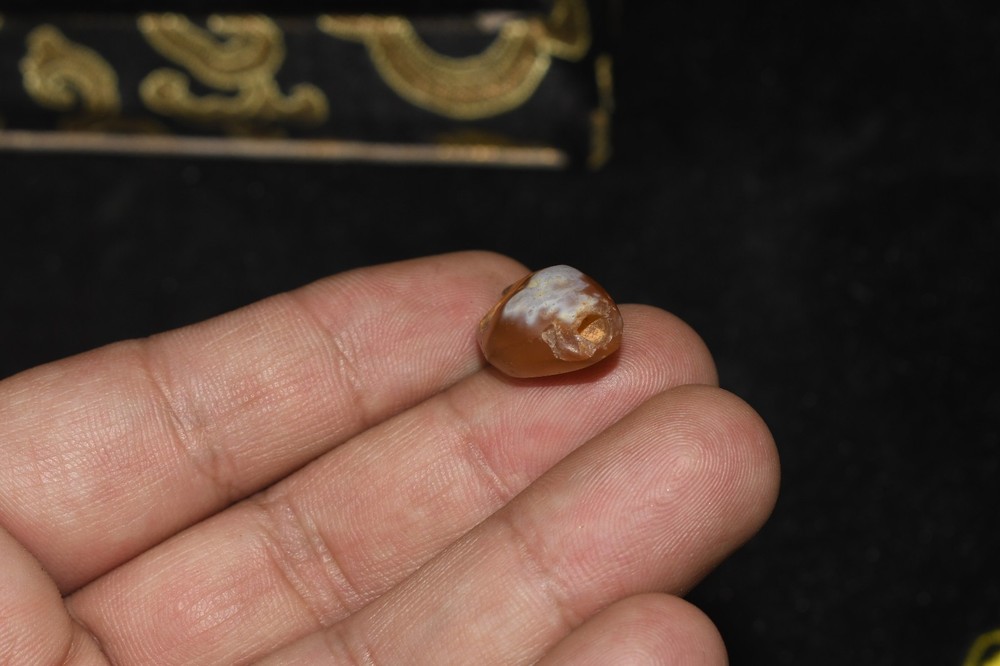 Authentic Ancient Central Asian Banded Agate Stone Bead in good Condition
