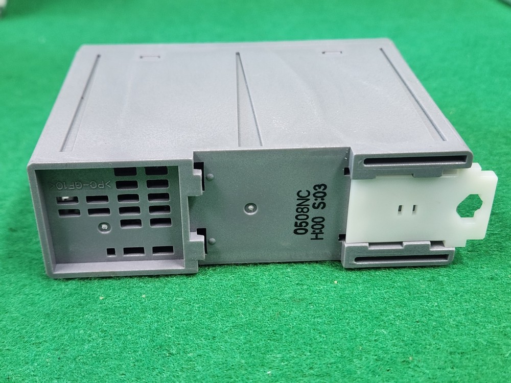 YAMATAKE SAB10-TA16J3A Controller, USED