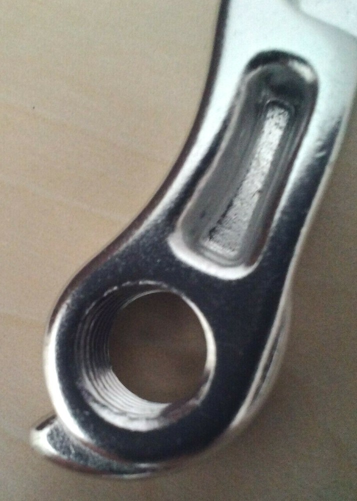 DIAMOND BACK REPLACEABLE BICYCLE DERAILLEUR HANGER FRAME DROPOUT # 50 NEW