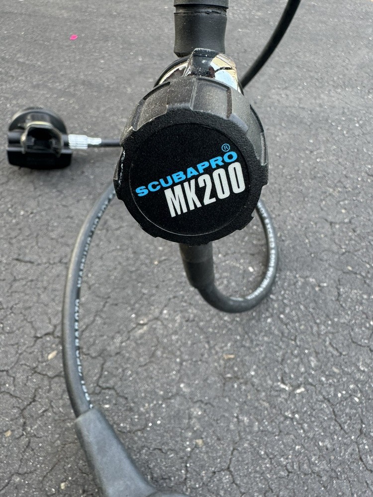 Scubapro Regulator 3000PSI G200 Mint Condition Pre-owned