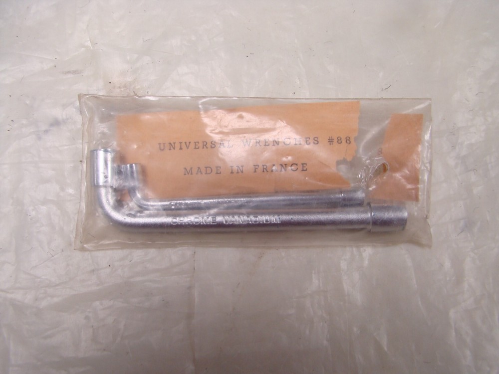 SAM UNIVERSAL WRENCHES #888