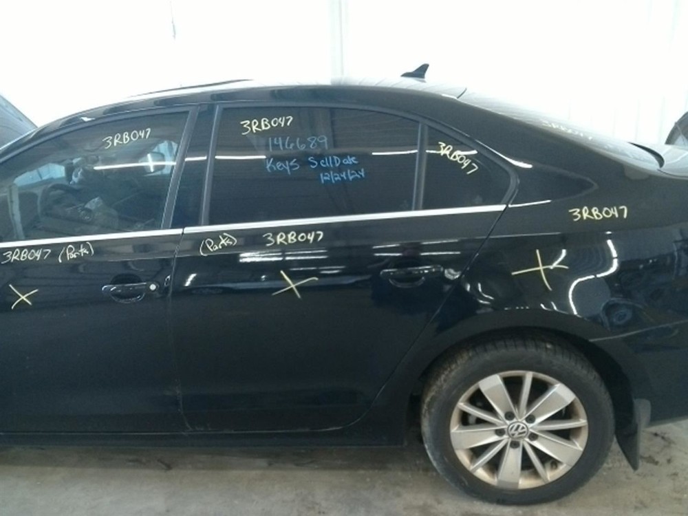 JETTA 2015 Antenna 104810889