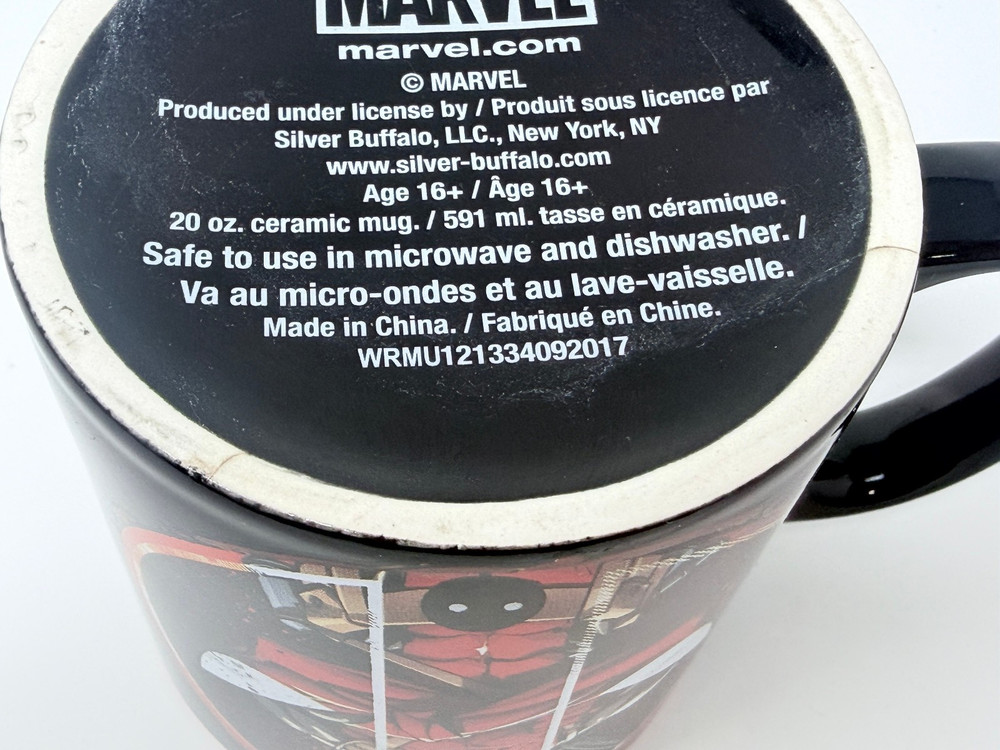 Marvel Deadpool 20 oz Mug