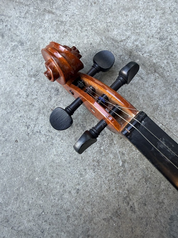 Stradella AXL-10 Size 4/4 Violin with Case & Bow