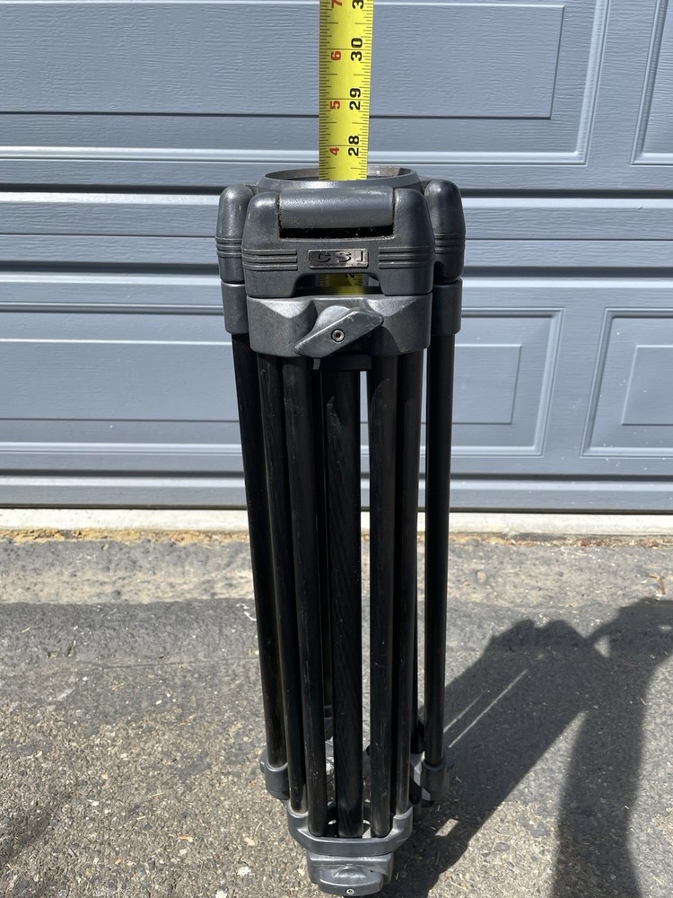CSI TD35 Carbon Fiber Tripod / ~ 62" Extendable