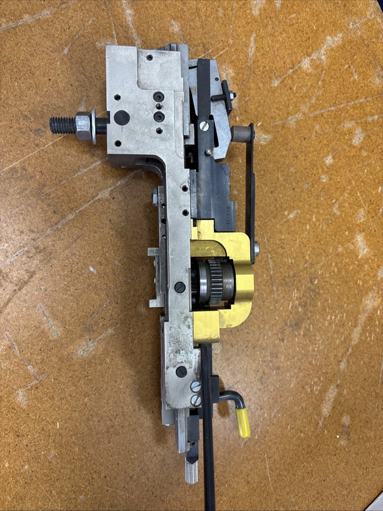 DeLuxe Stitcher Company G8 Stitcher Head