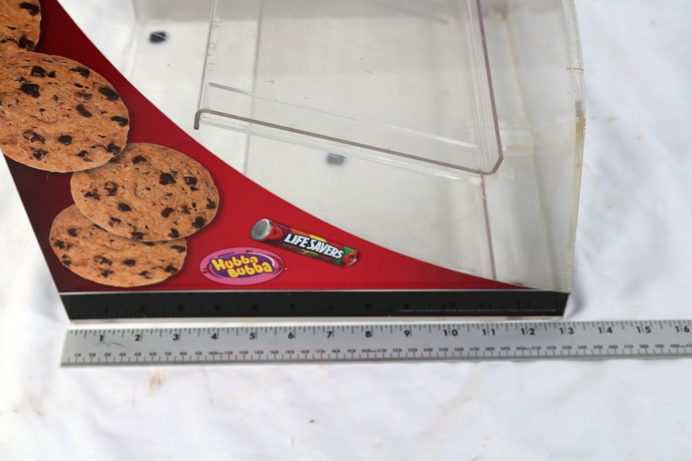 Curved Clear Acrylic Cookie & Pastry Display Case