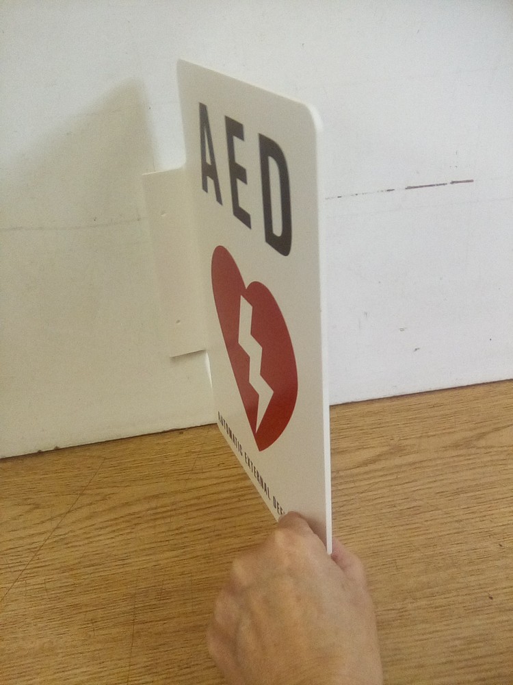 AED 7" X 10" Plastic Sign