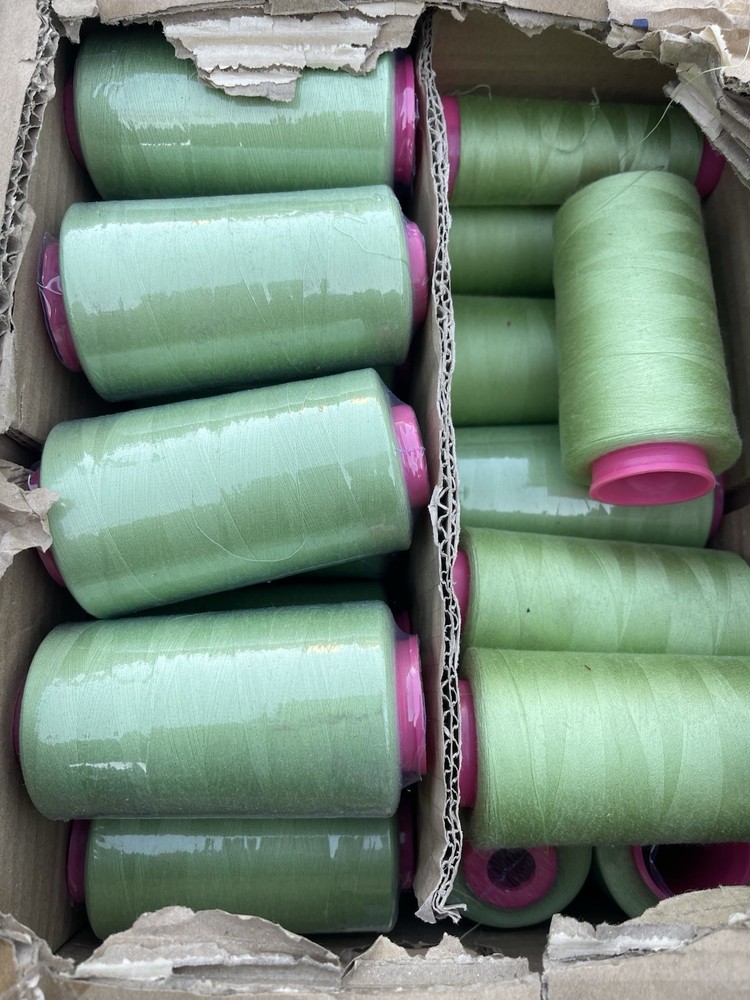 polyester thread lot sewing machine 27000 Cones