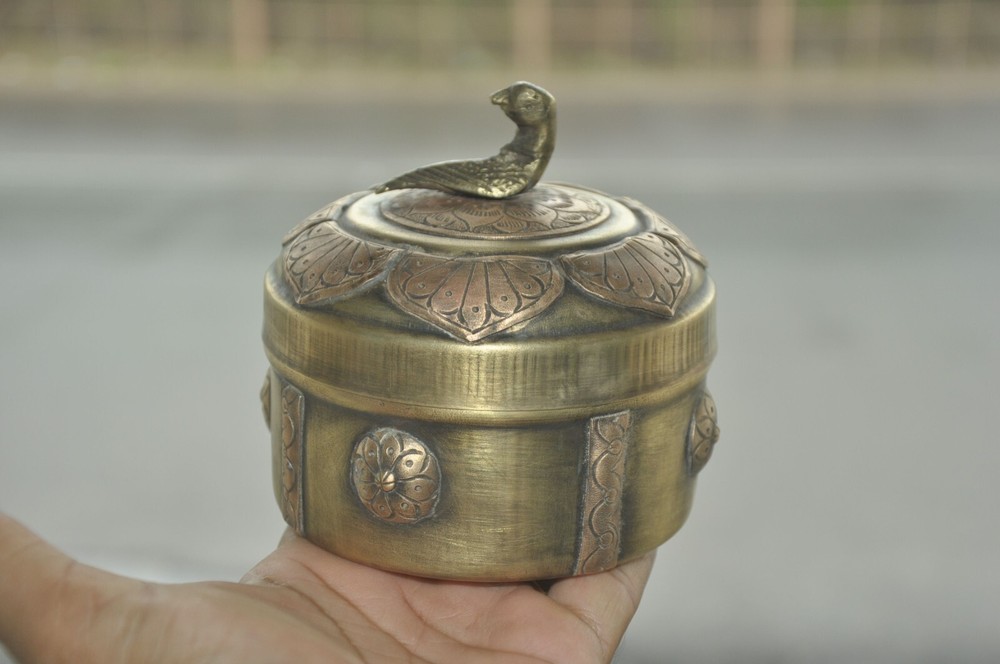 Vintage Brass Round Shape Copper Fitted Solid Dry Fruit Box