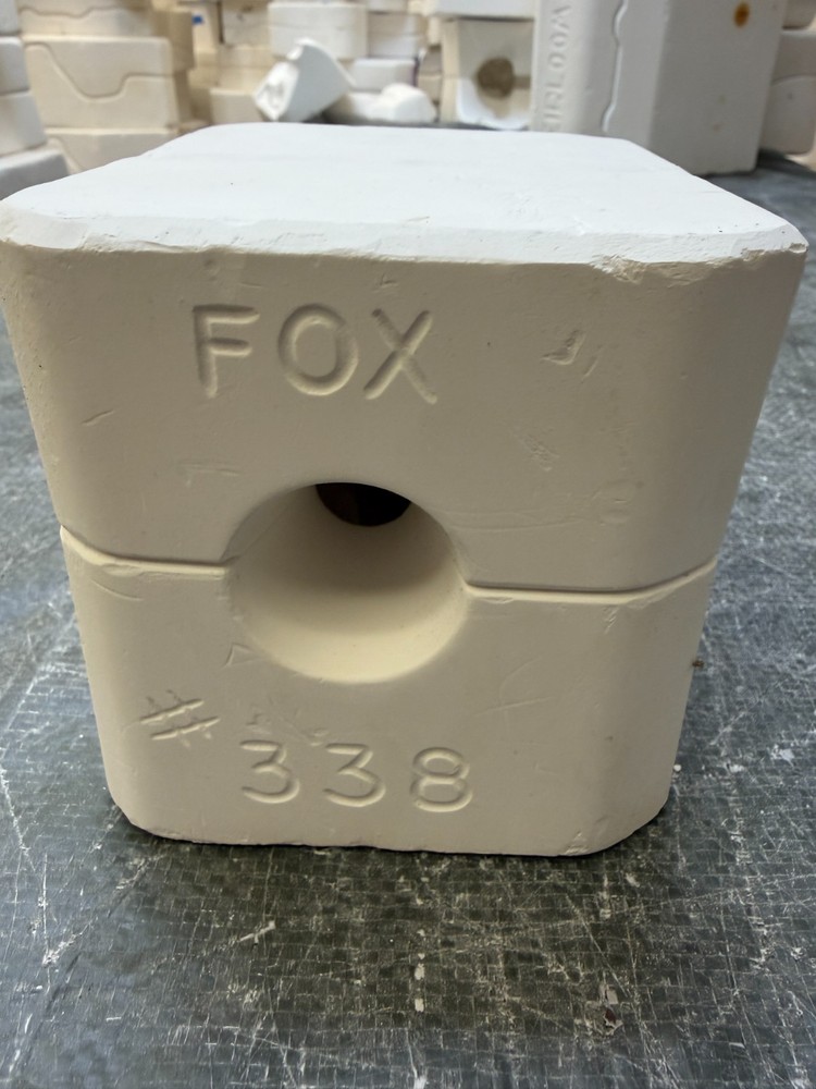 VINTAGE RIVERVIEW CERAMIC MOLD #338 FOX