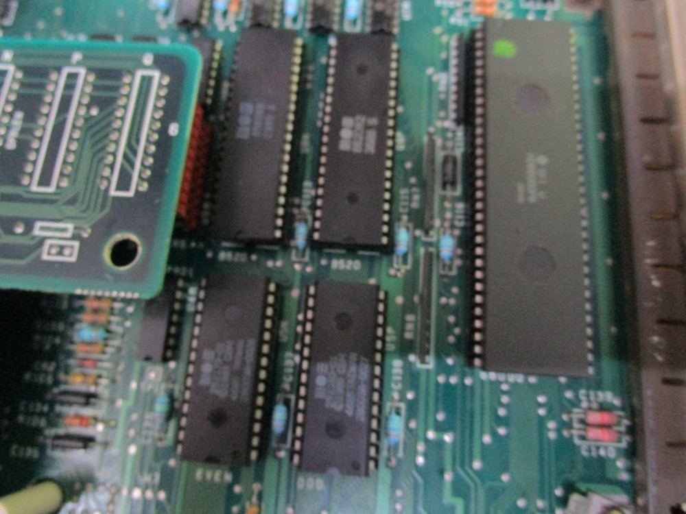 AMIGA 1000 COMPUTER COMMODORE REV6 NTSC TESTED AND WORKING LZ6 💻⌨️