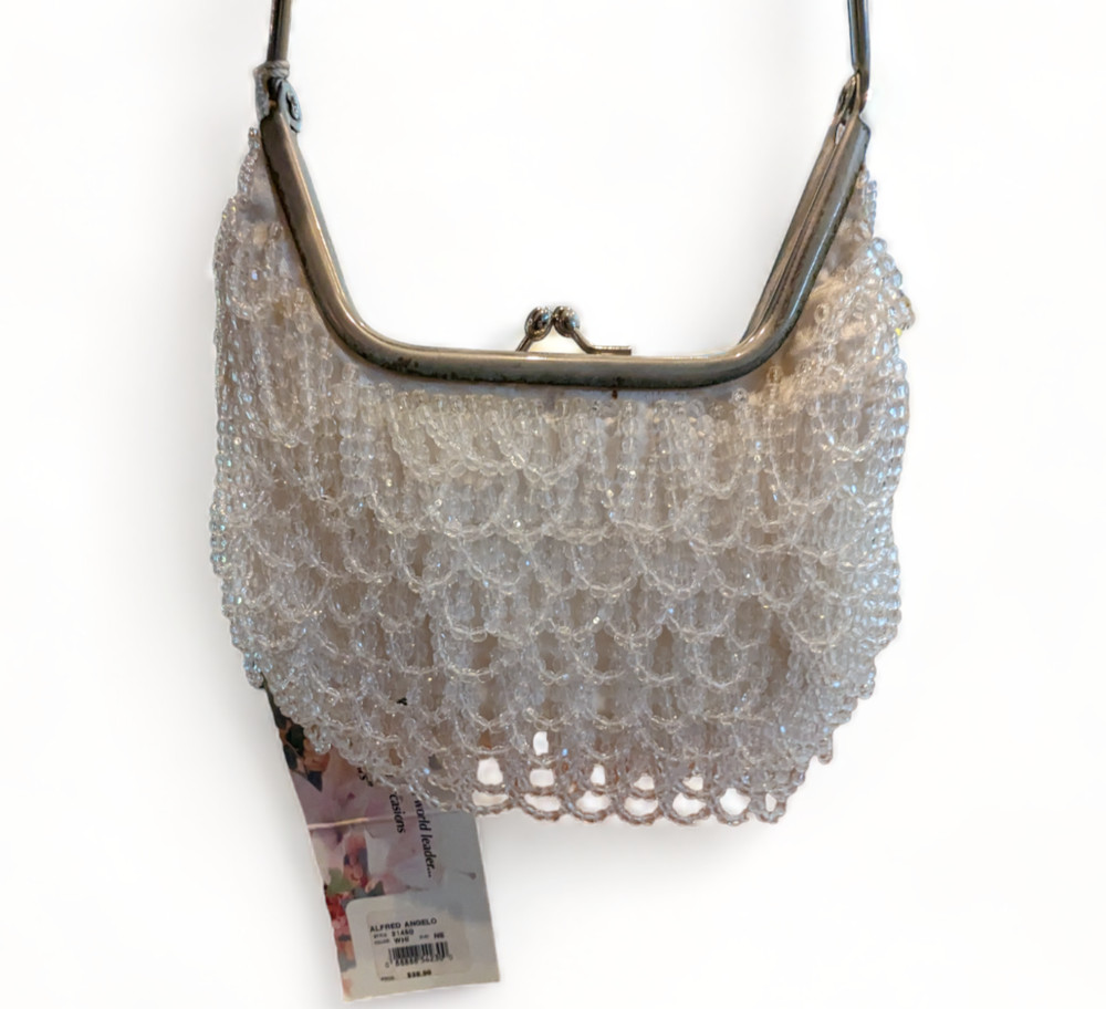 NWT ALFRED ANGELO WHITE BEADED SEQUIN EVENING BAG BRIDE SILVERTONE HANDLE LATCH
