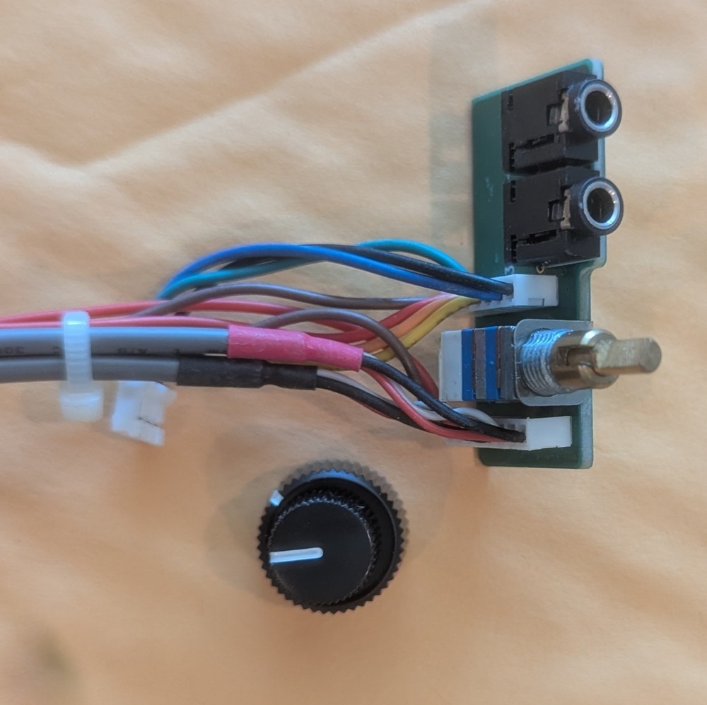 Whistler WS1065 Volume/Squelch control replacement assembly