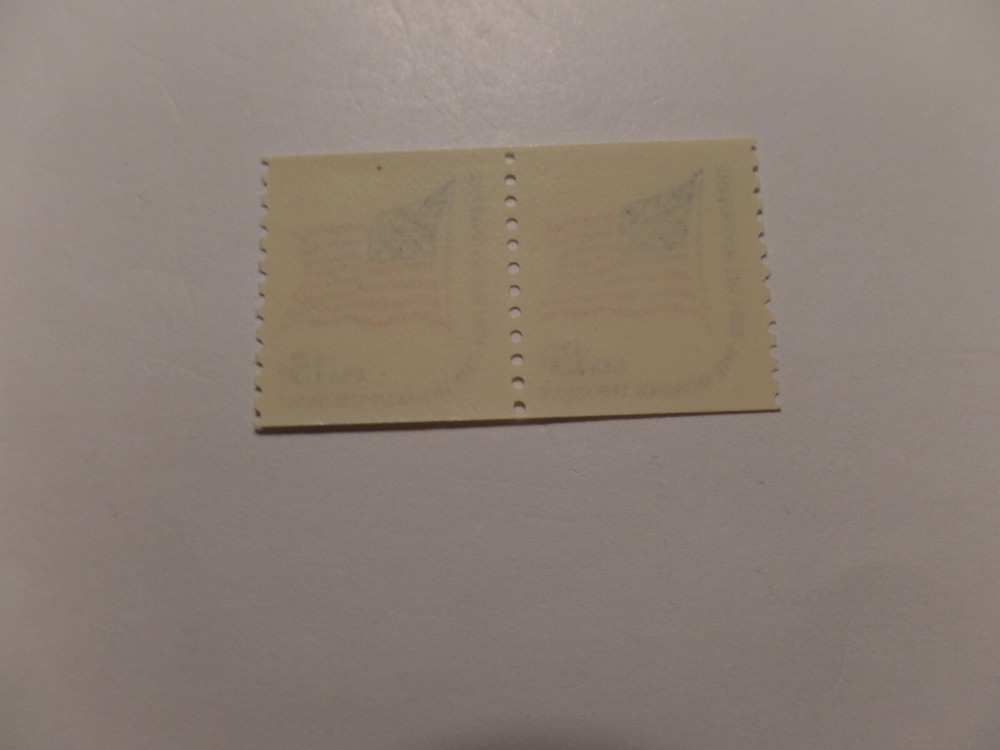 MCFSTAMPS 1618c FORT McHENRY FLAG COIL PAIR MNH
