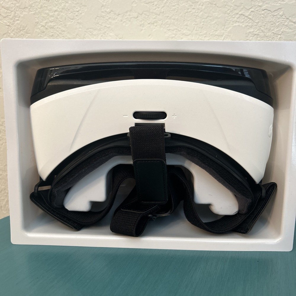 Samsung Gear VR Oculus Virtual Reality Headset
