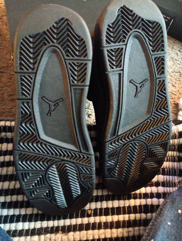 Jordan Flight 2 Black Kids Size 2.5