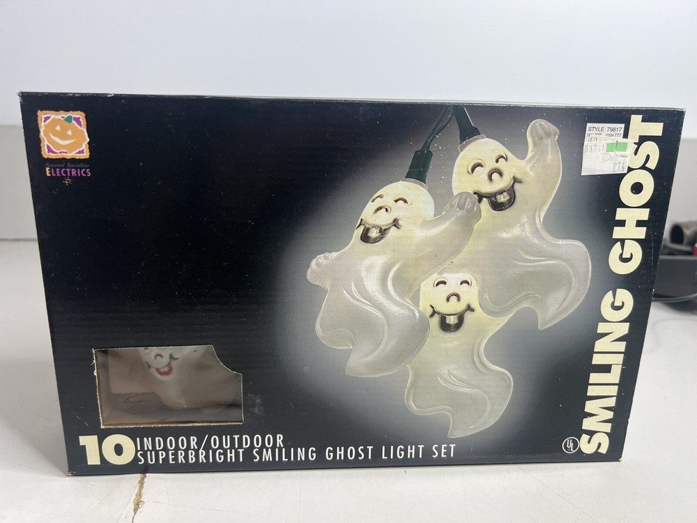 Vtg 1996 10 Halloween Ghost Blow Mold String Lights reverse side Skeleton boxed