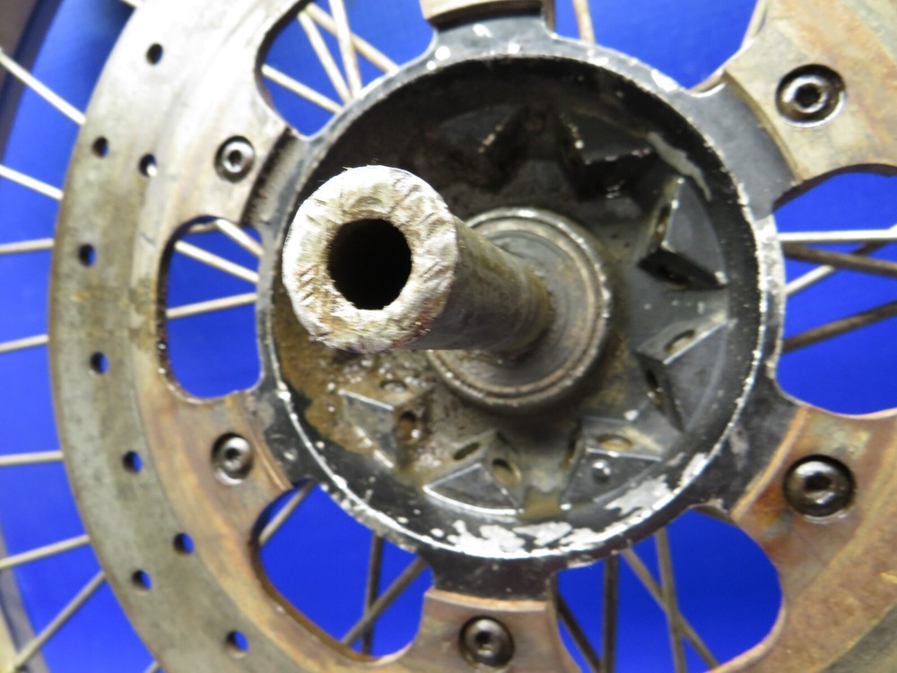 1988 Husqvarna 430 FRONT WHEEL HUB