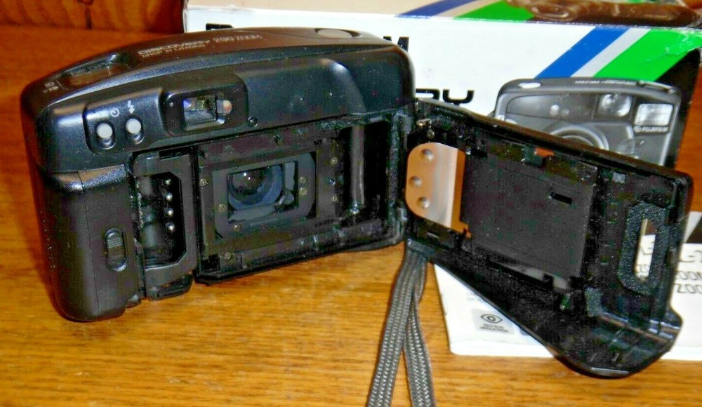 Fujifilm 35mm Compact Camera Discovery 290 Zoom