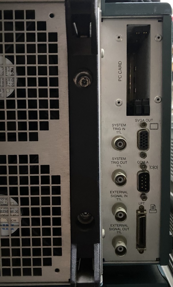 Tektronix TLA704 Logic Analyzer
