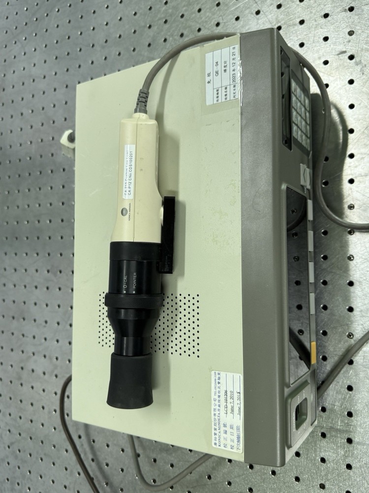 Konica Minolta CA-210 Color Analyzer + CA-P12 Probe – Power On, Values OK