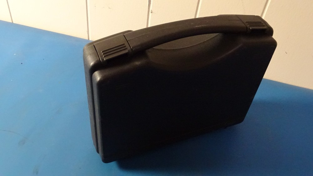 Pyle PMA90 Digital Anemometer / Thermometer