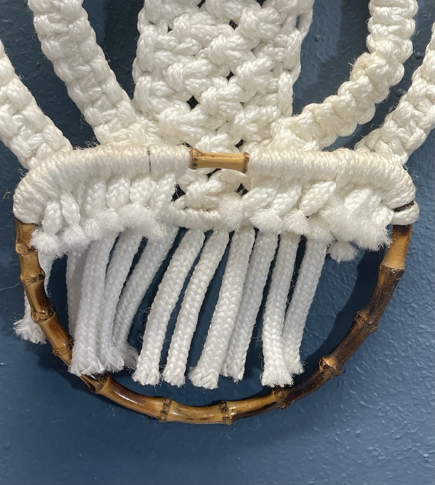 Frog Macrame Hanging Towel Holder White Ceramic Eyes Bamboo Handle Ring Toad 20”