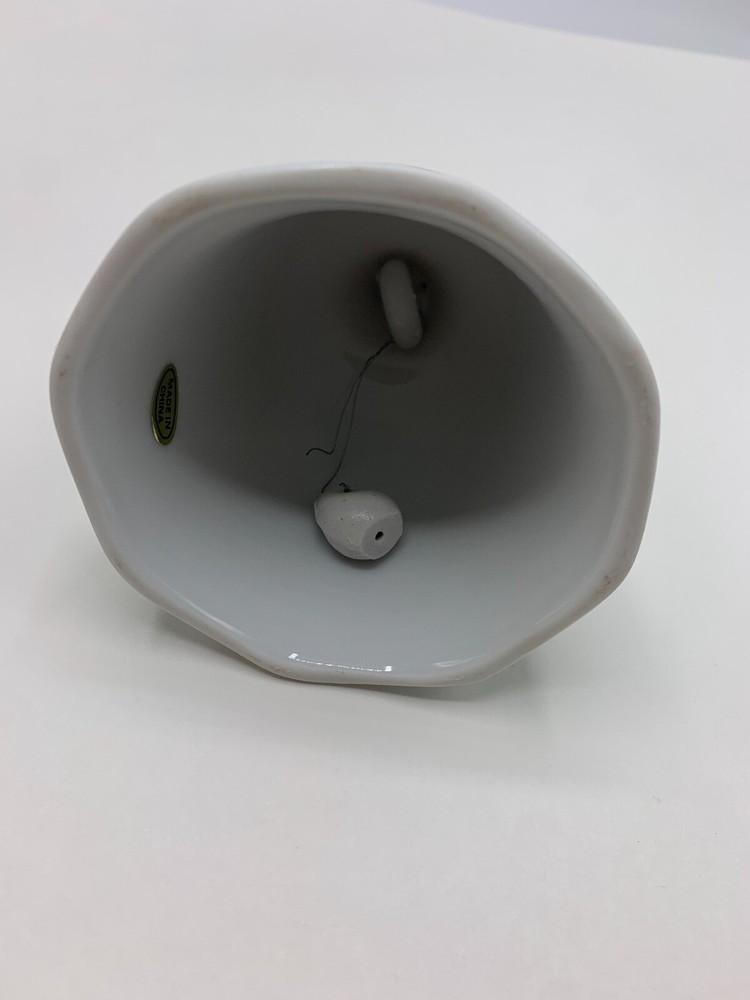 Ceramic Bell Washington D.C. White 5.5" Tall