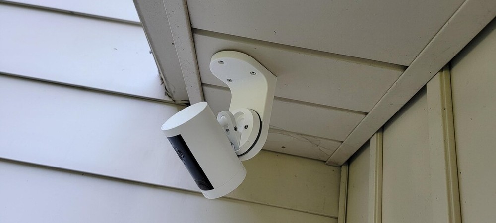 Ring Outdoor Cam Plus Soffit, Eave, and Ceiling Mount