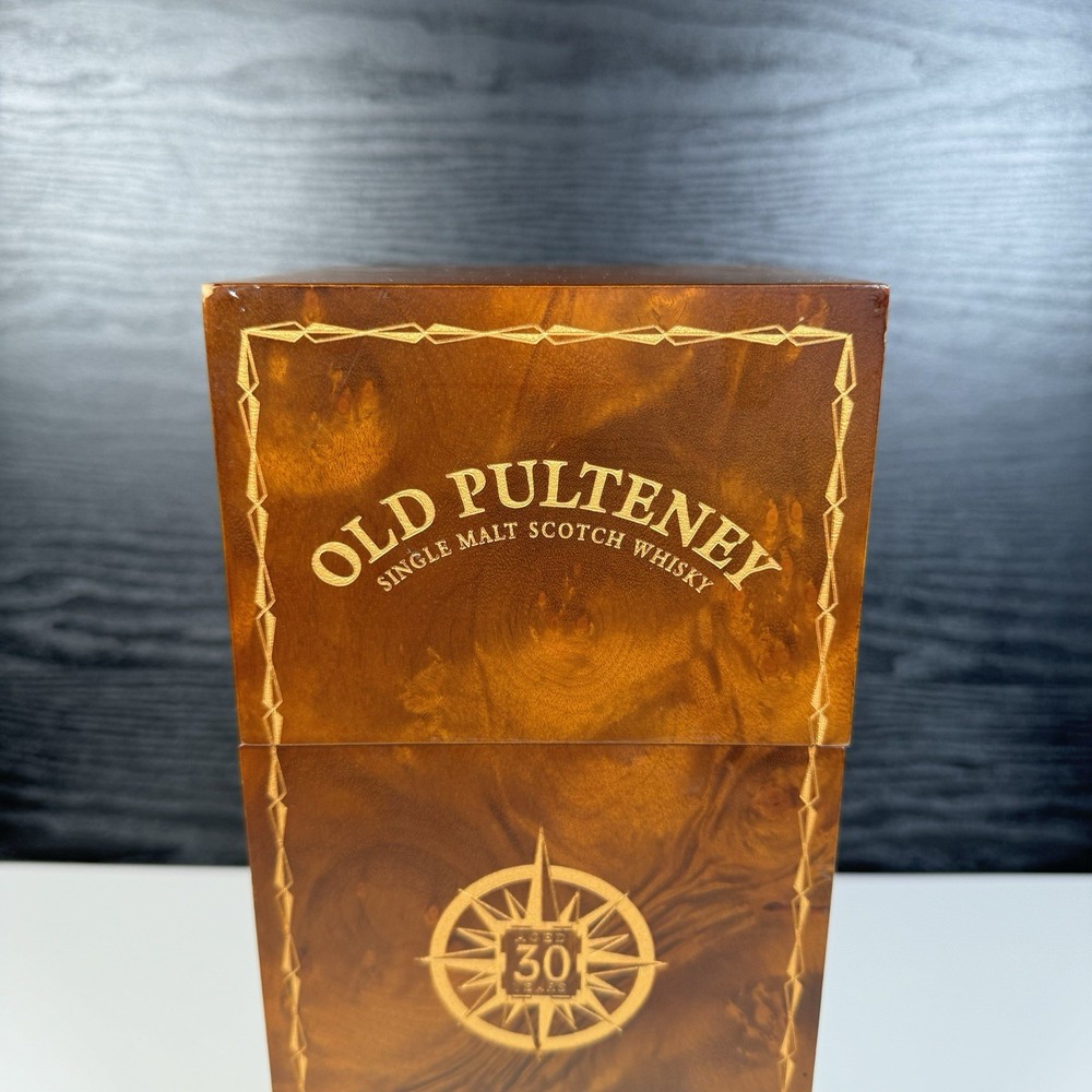 Old Pulteney 30 Years Old Box Empty - 2009
