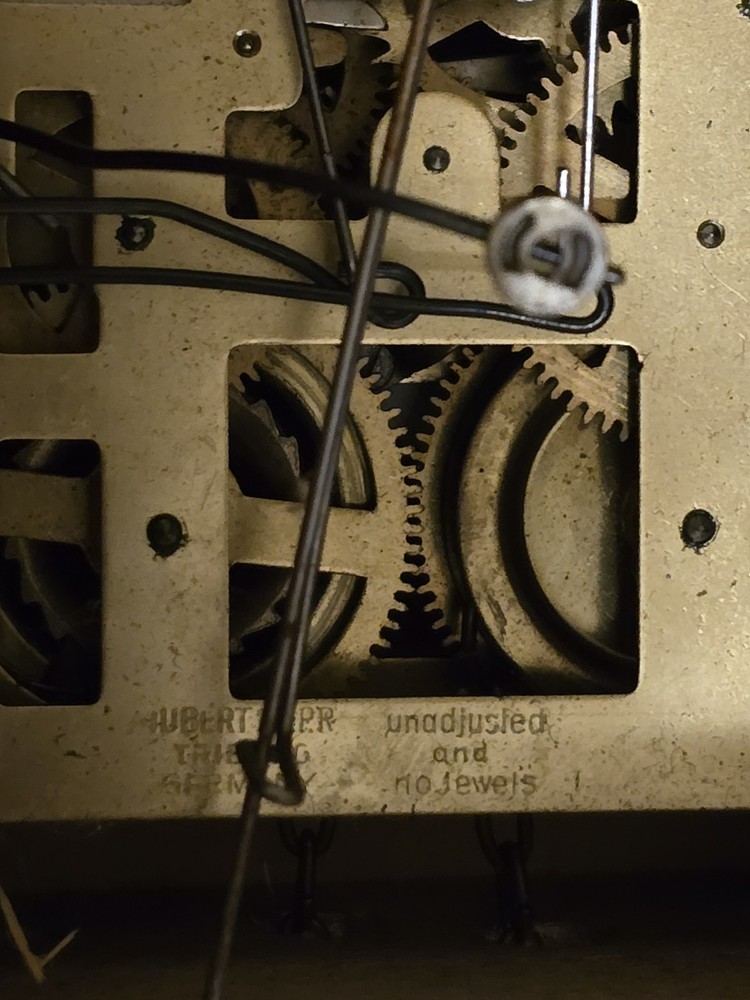 Vintage Black Forest Cuckoo Clock – Runs & Cuckoos – Complete With Weights