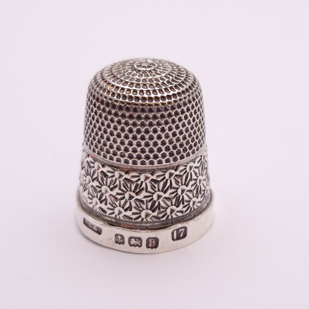 Antique 1920's Sterling Silver Patterned Engraved Thimble