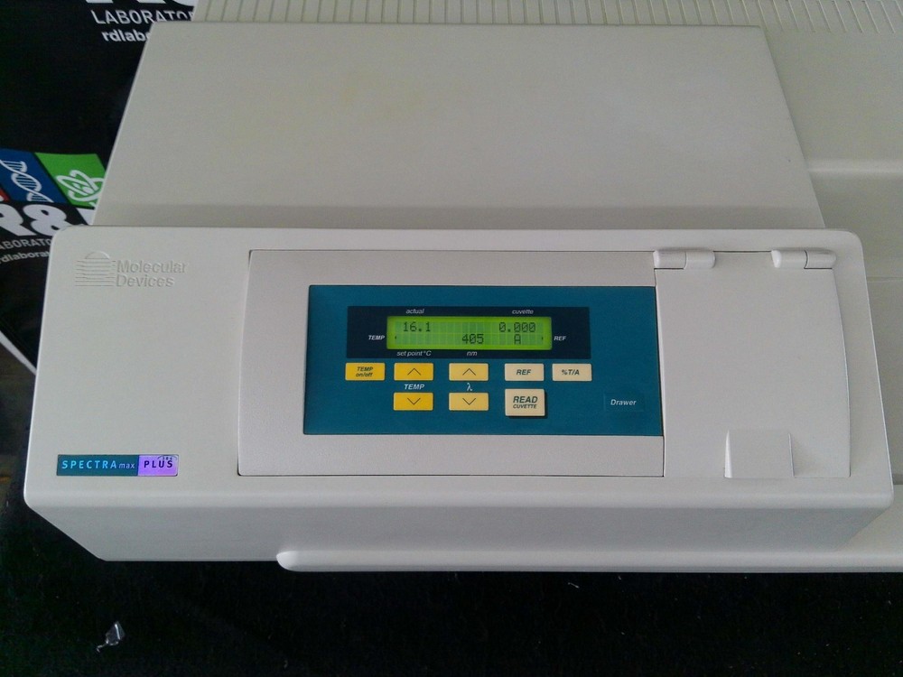 Molecular Devices Spectra Max PLUS 384 Microplate Spectrophotometer