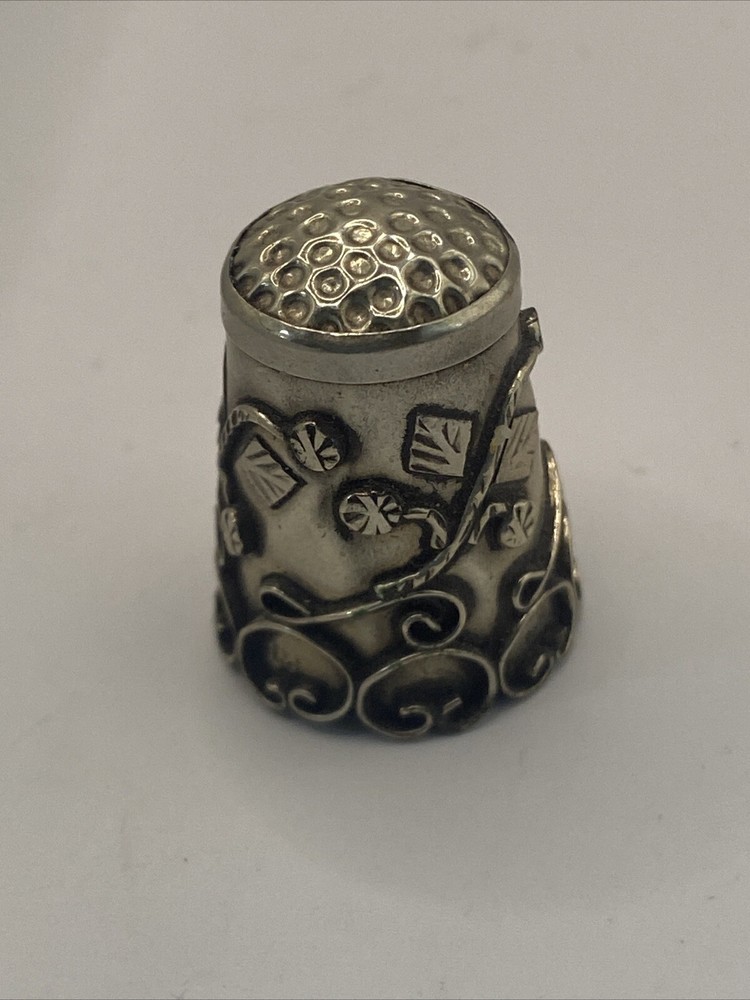 VTG Taxco Mexico Sterling Silver Thimble with Applied Sterling Wire Scrollwork