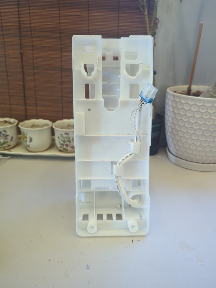 NTGN016TF Refrigerator Ice Maker Assembly Kit