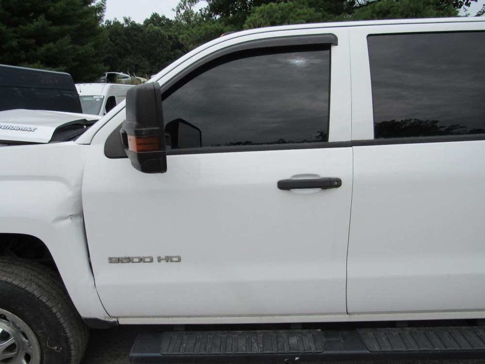 SILVRDO35 2016 Glove Box 1069873