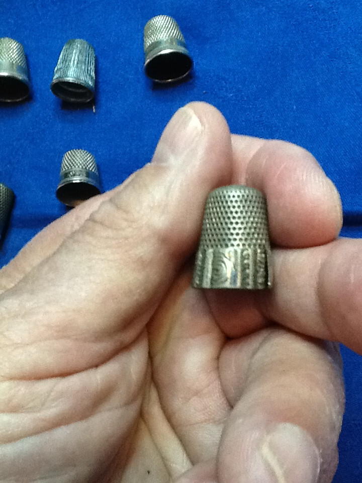 THIMBLES ASSORTED ANTIQUES SET OF TEN 042525D