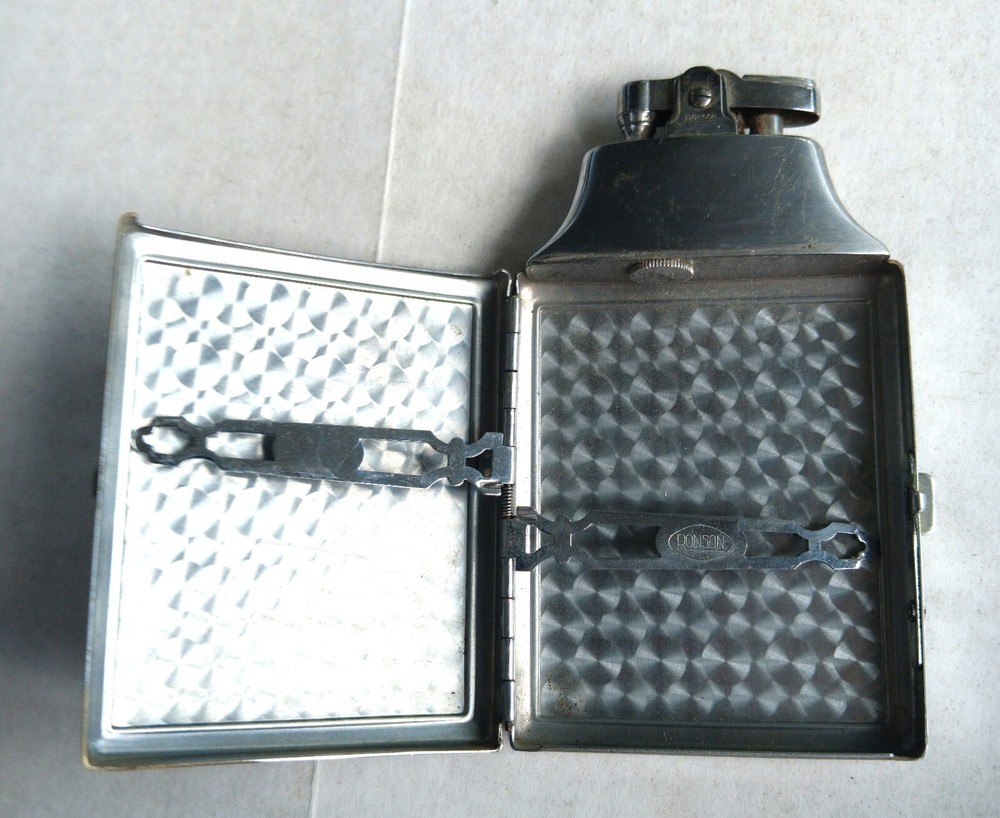 Vintage Ronson Mastercase Cigarette Lighter and Case Combination Silvertone