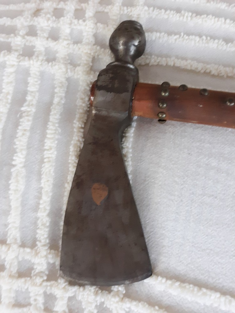 Tomahawk with Smoking Bowl - age Ax - Beads, feather & Studs - AX