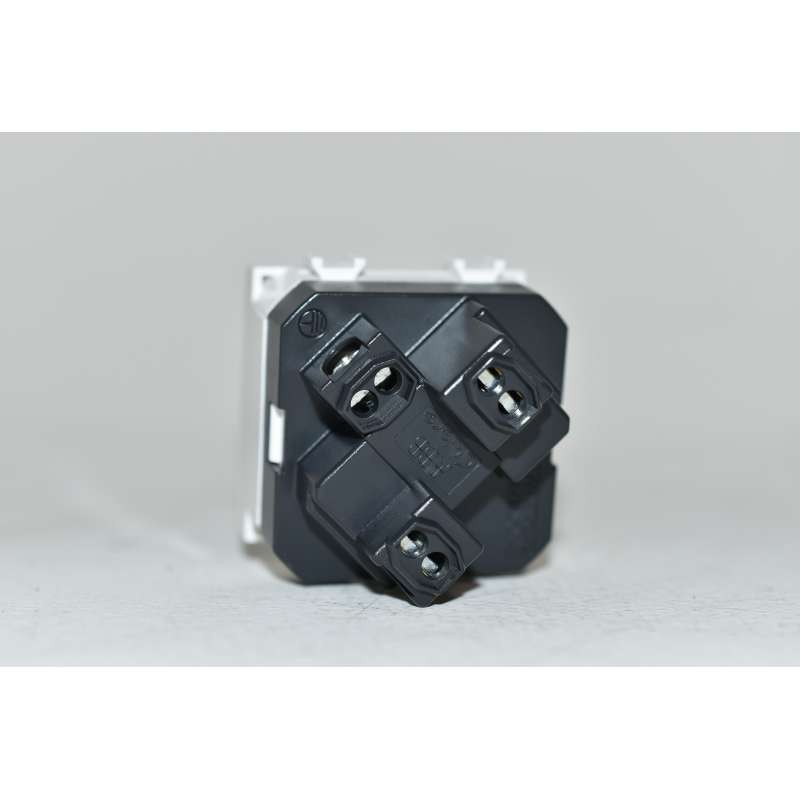 ABB Chiara 2CSK1109CH Socket 2P+T 16A Bivalent Bypass Schuko Type P30/P17