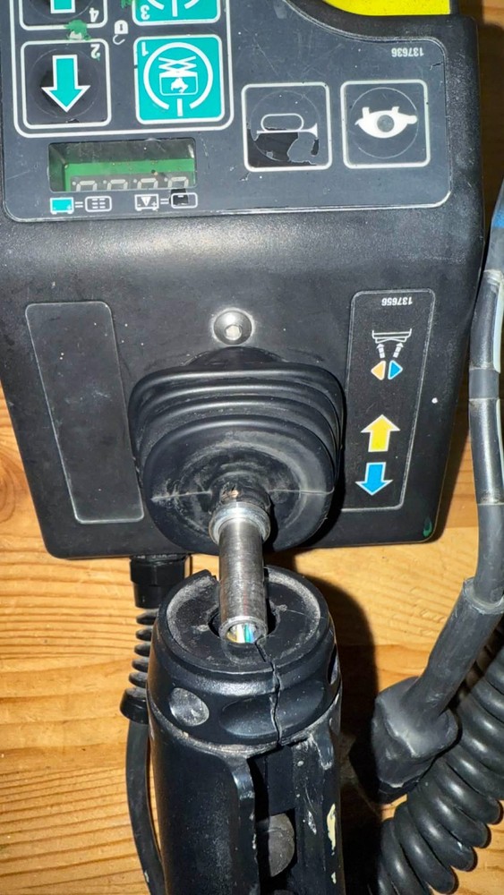 Genie Control Box Assembly 137633