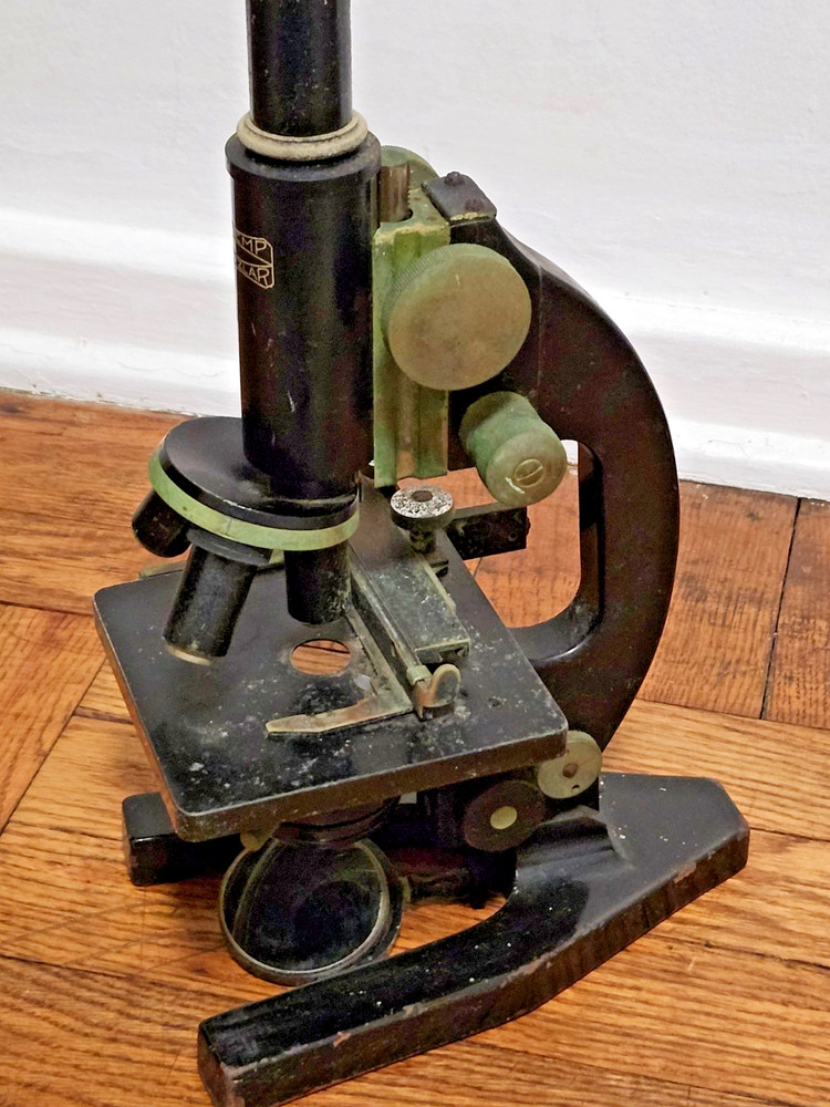 ANTIQUE - KREMP WETZLAR MICROSCOPE