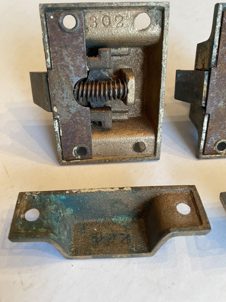 YALE Cupboard/ Cabinet Door Latches- Solid Brass w/ Keepers