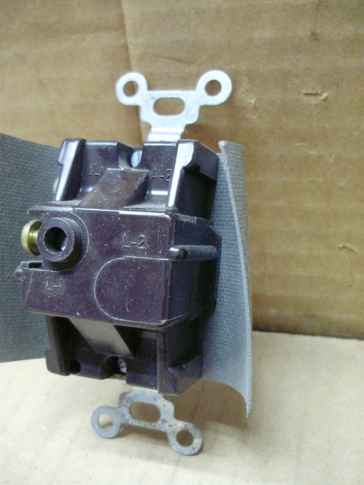 Pass & Seymour 3 Position Manual Momentary Switch
