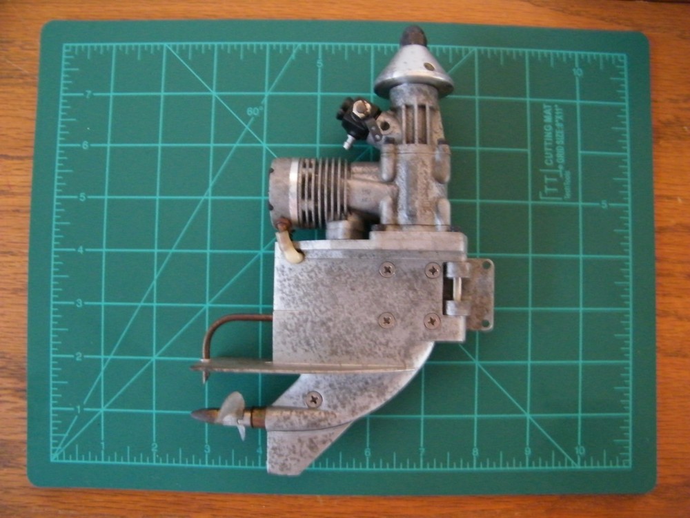 K&B 3.5 Outboard Nitro 2 stroke Glow Engine R/C Boat Marine Untested