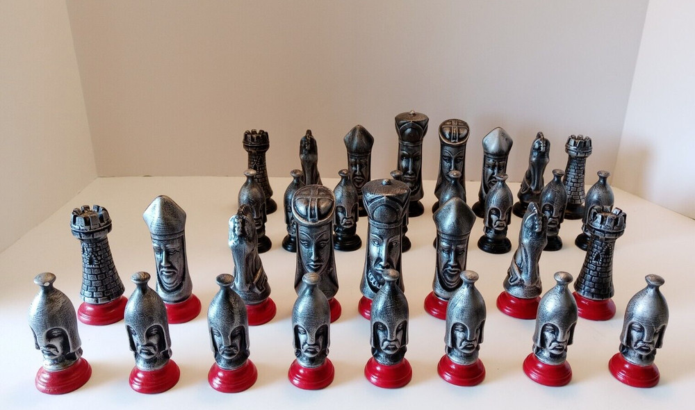 ♟️VTG. Ceramic Duncan Mold Chess Pieces Hand Painted Complete Set No Board