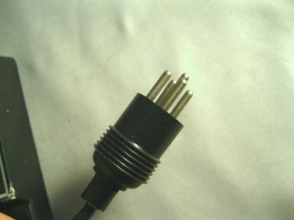 VINTAGE KODAK SLIDE PROJECTOR HAND CONTROL~BLACK PLASTIC